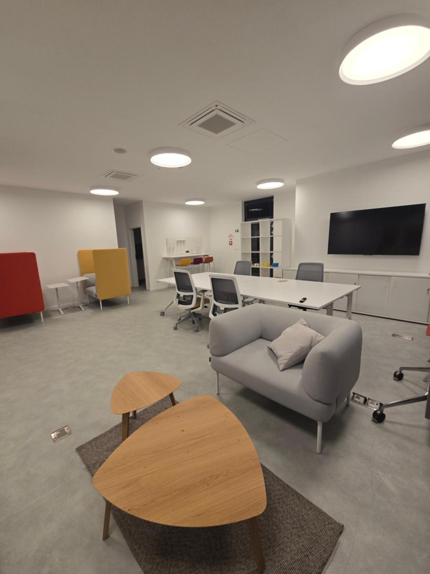 Like Home, Coffee Or Tea & Parking Free Апартаменти Братислава